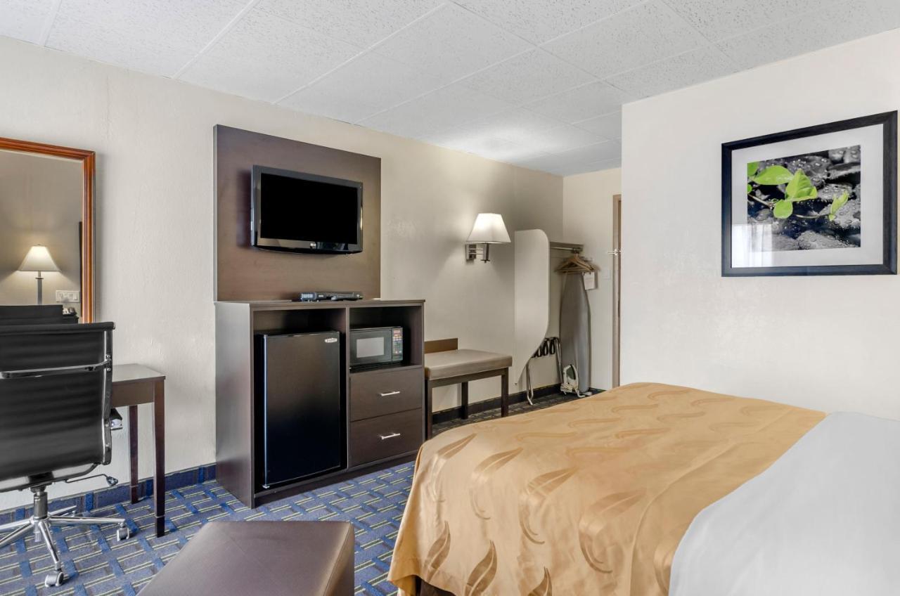 Econo Lodge Waynesboro - Skyline Drive Exterior foto